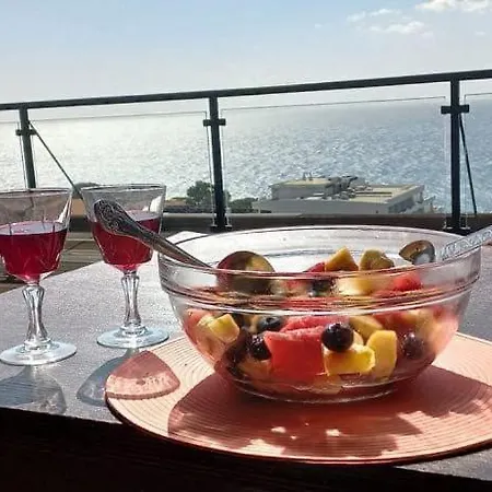 Lido Ocean Front Penthouse * 푼샬