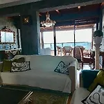 Lido Ocean Front Penthouse アパート フンシャル