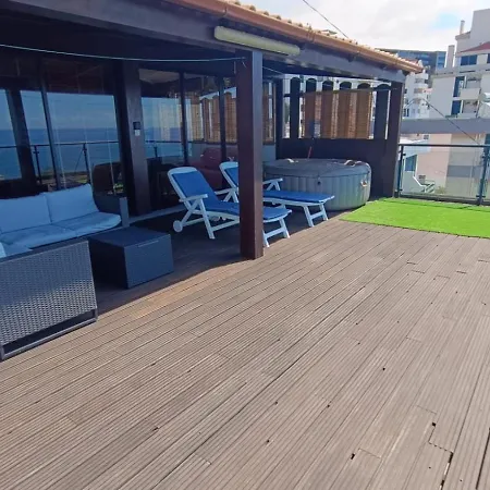 Lido Ocean Front Penthouse 公寓 *