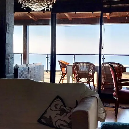 Lido Ocean Front Penthouse アパート *